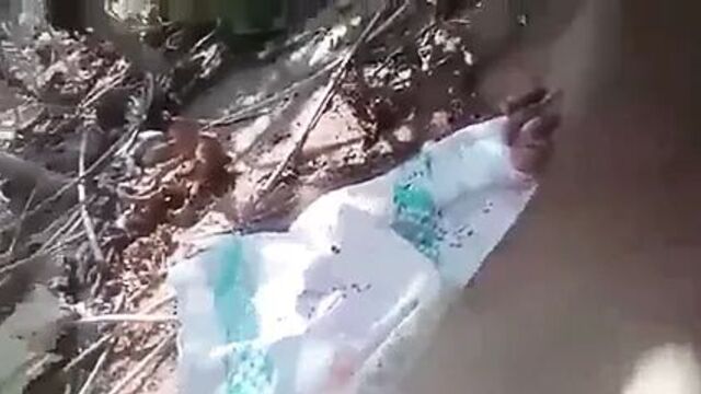 Desi village couple has outdoor sex - video-xxx.org